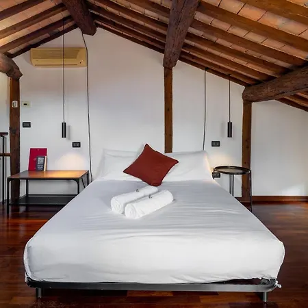 Superior Loft Centro Storico Appartement Ferrare