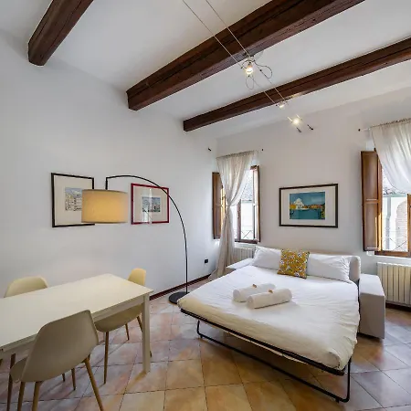 Superior Loft Centro Storico * Ferrare